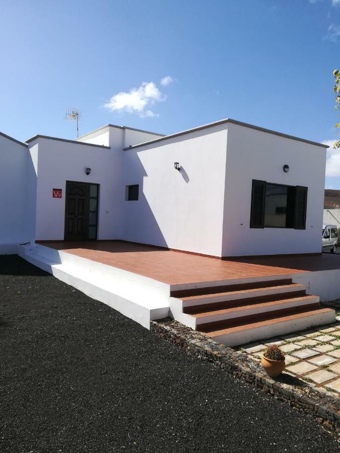 Vivienda Vacacional La Canada Tinajo Eksteriør bilde