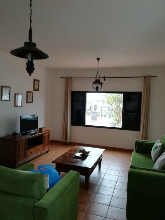 Vivienda Vacacional La Canada Tinajo Eksteriør bilde