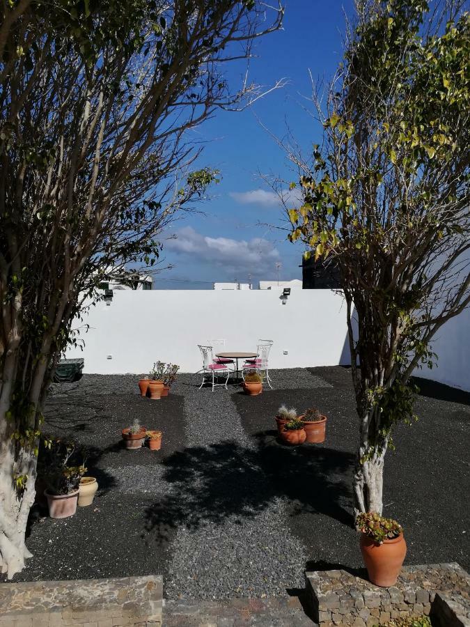 Vivienda Vacacional La Canada Tinajo Eksteriør bilde