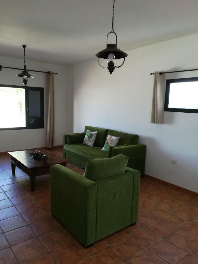 Vivienda Vacacional La Canada Tinajo Eksteriør bilde